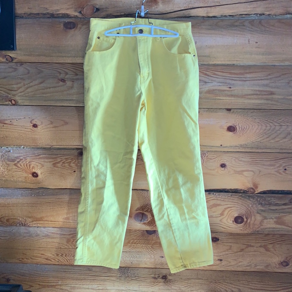 90’s High Rise Vintage Jeans.